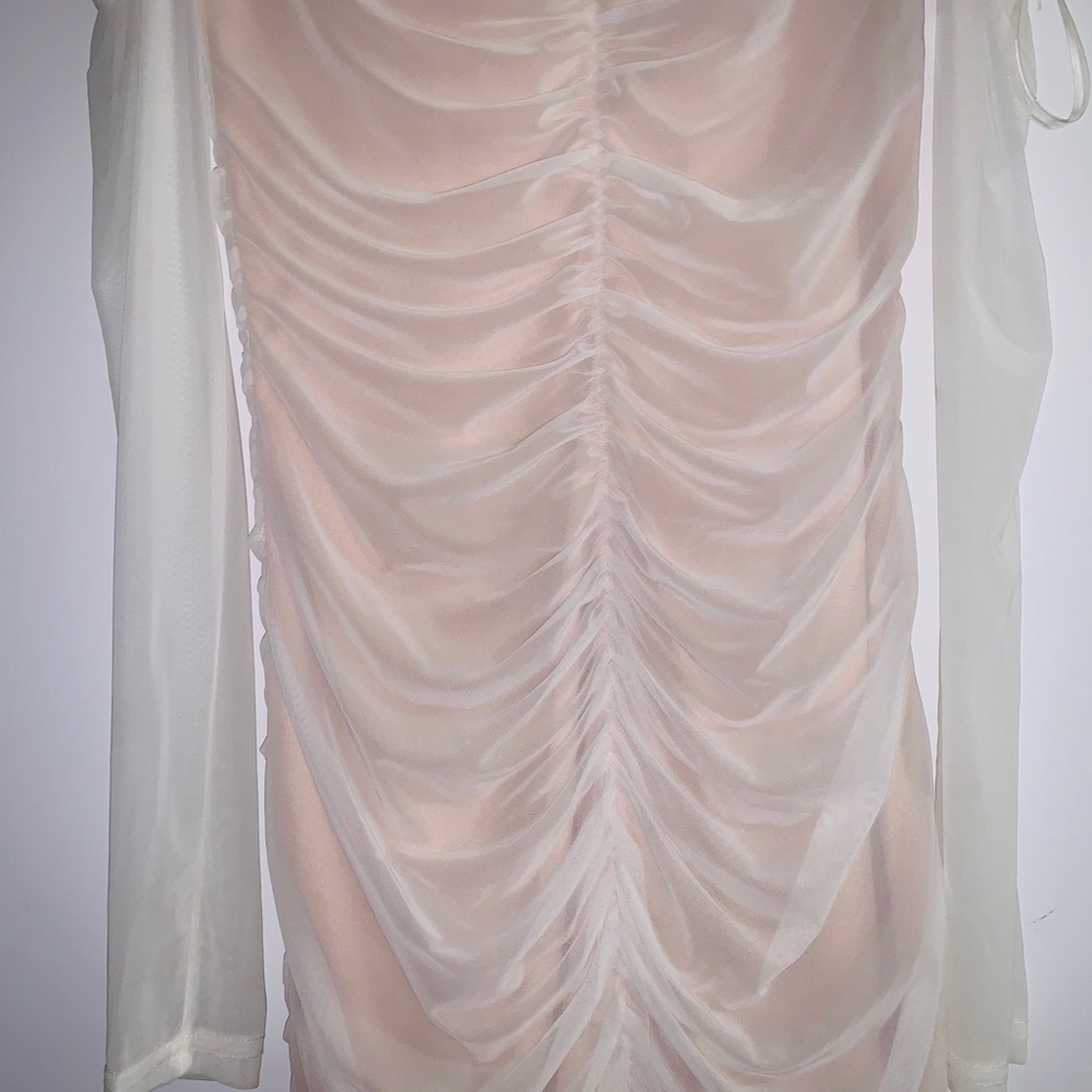 Fashion Nova Dress , Great condition Stretch dress - Picture 4 of 5